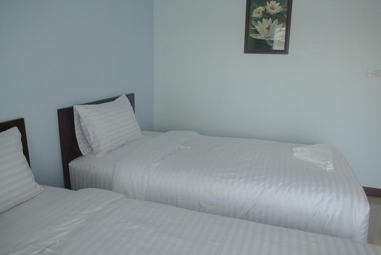 Baan Duangkamol Hotel Phitszanulok Kültér fotó