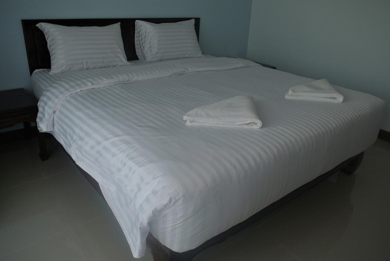Baan Duangkamol Hotel Phitszanulok Kültér fotó