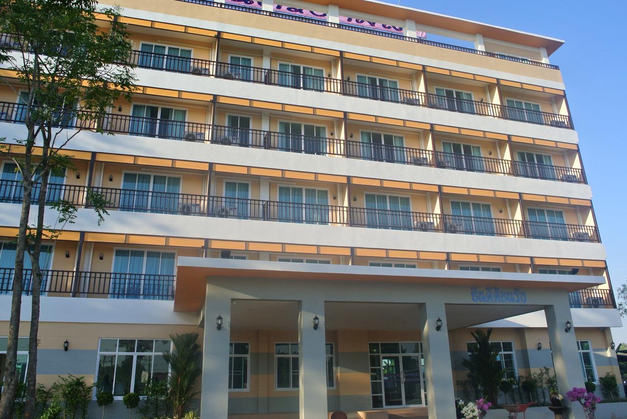 Baan Duangkamol Hotel Phitszanulok Kültér fotó