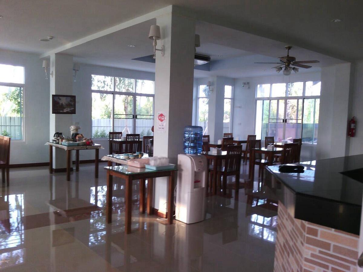 Baan Duangkamol Hotel Phitszanulok Kültér fotó