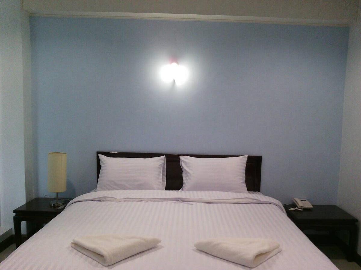 Baan Duangkamol Hotel Phitszanulok Kültér fotó